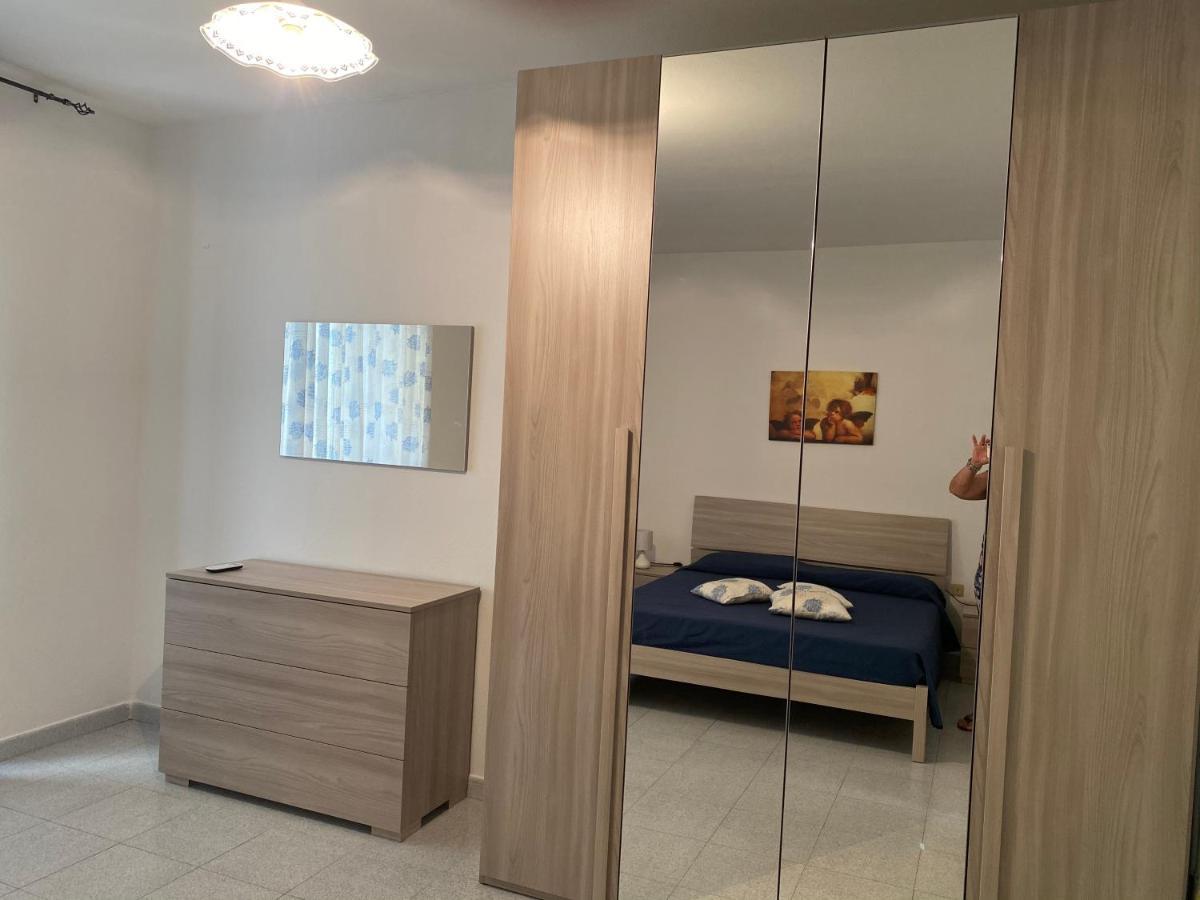 La Casa Gialla Cala Gonone Exteriér fotografie